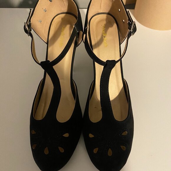 Modcloth Faux Suede T Strap Vintage Inspired Pin Up Cut Outs Heels Women's 13 - Picture 4 of 11